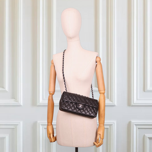 Chanel East West perforated schwarz