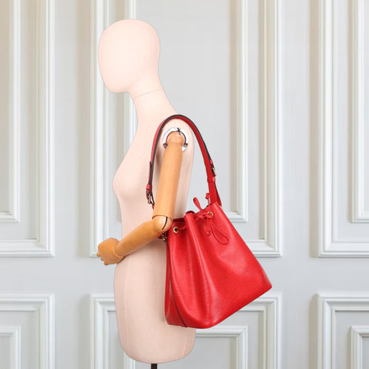 Louis Vuitton Petit noé epi rot