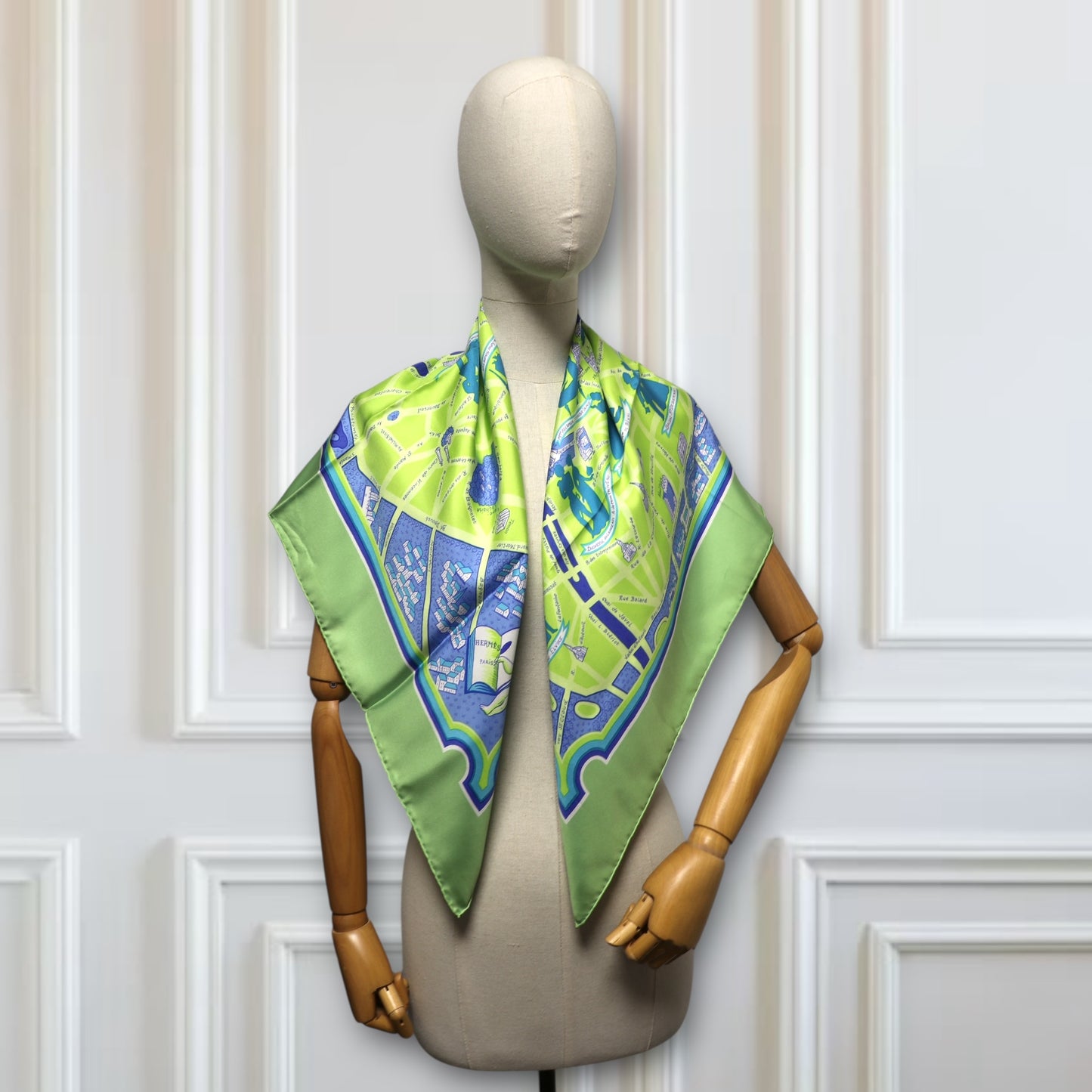 Hermès Carré "Les amoureux de Paris" grün