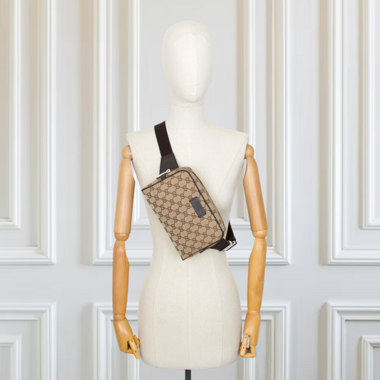 Gucci Gürteltasche GG