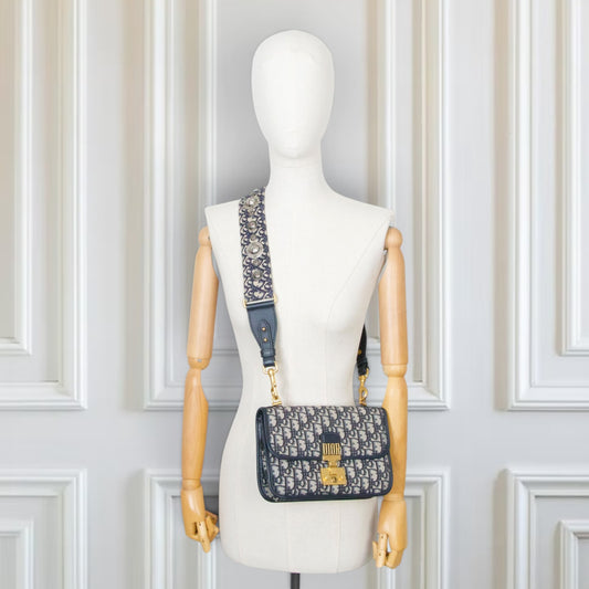 Dior Addict flap oblique blau