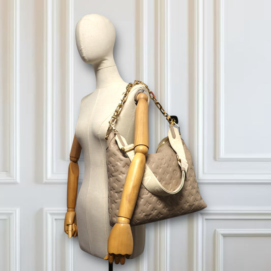 Louis Vuitton Coussin Hobo MM Galet