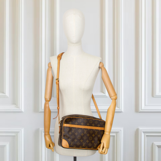 Louis Vuitton Trocadéro 30 Monogram