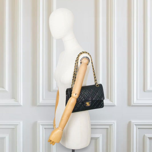 Chanel Timeless Medium schwarz GHW