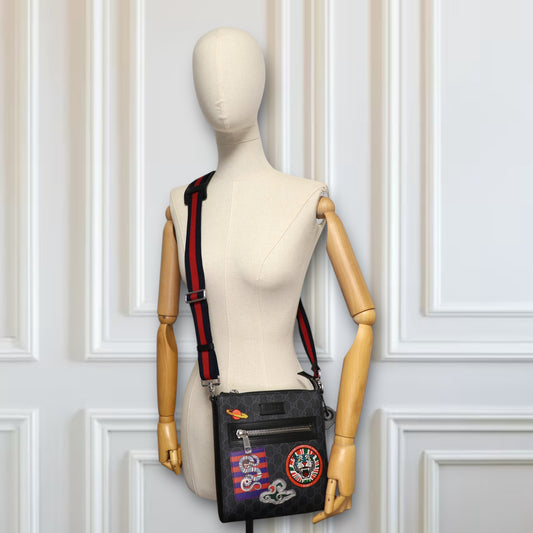 Gucci Umhängetasche Night courier GG schwarz