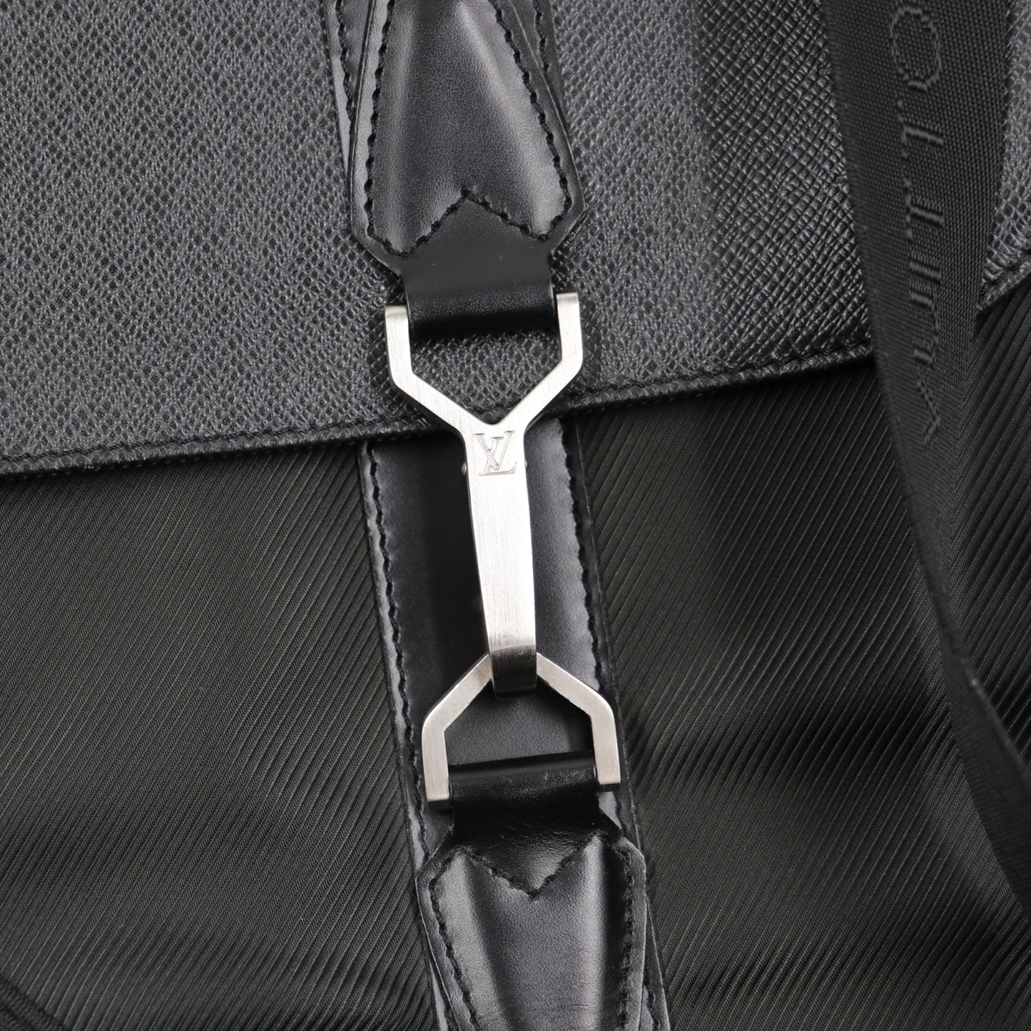 Louis Vuitton Portable Gibeciere Ardoise