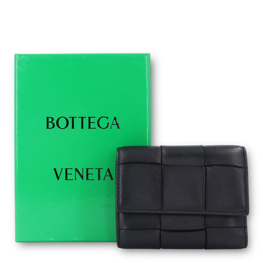 Bottega Veneta Cassette Tri-Fold Schwarz