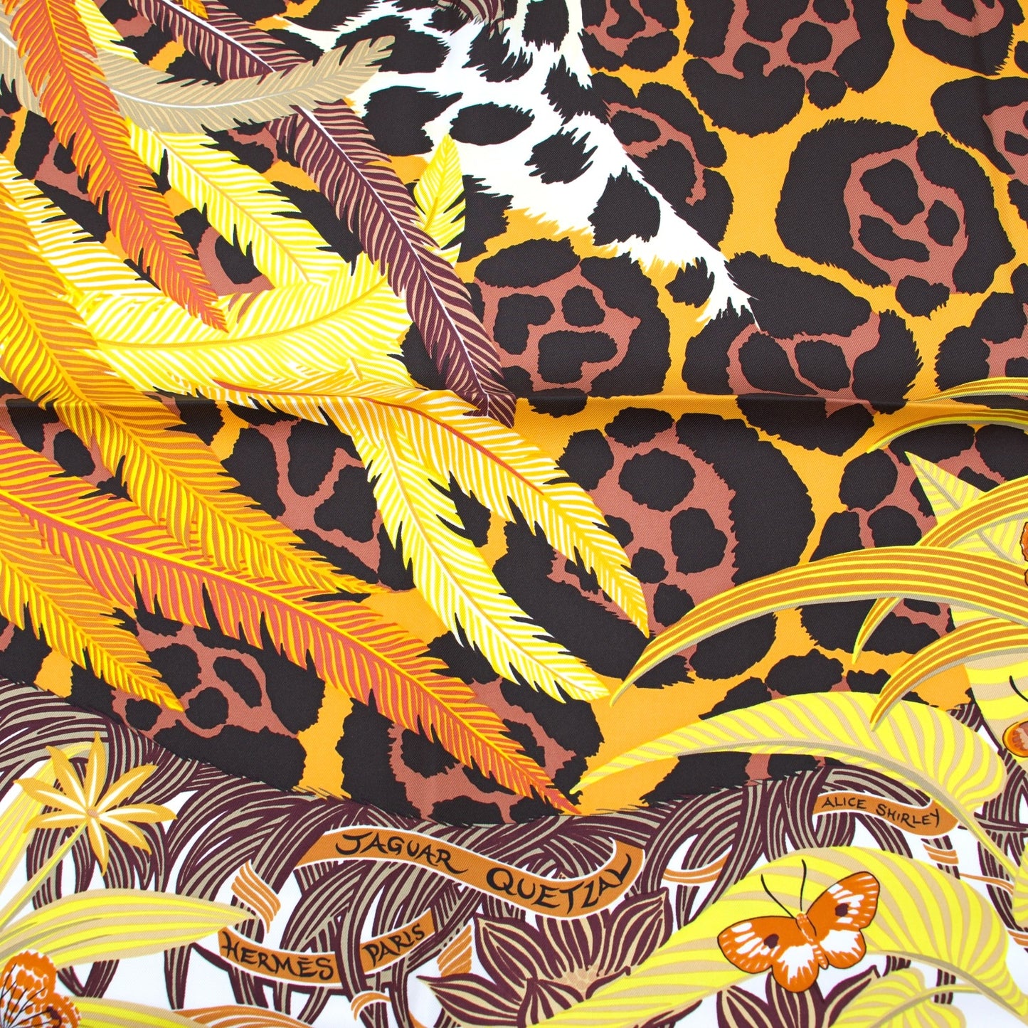 Hermès Carré "Jaguar Quetzal" gelb