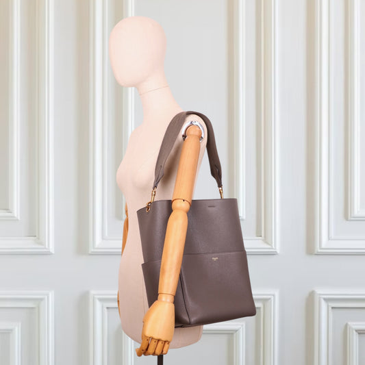 Celine Seau sangle Beuteltasche grau