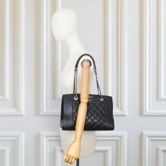 Chanel Large Mademoiselle Shopper matelassé schwarz