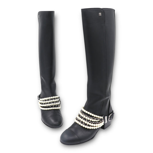 Chanel Stiefel schwarz m. Perlen Gr. 37.5
