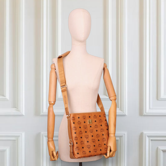 MCM Umhängetasche Visetos Cognac