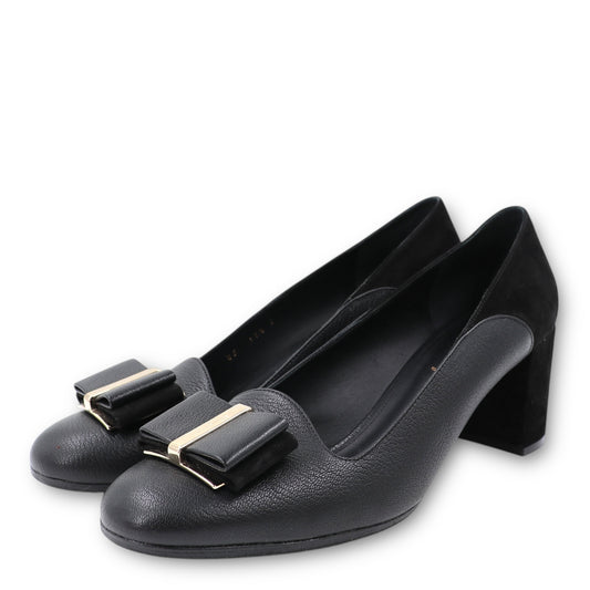 Salvatore Ferragamo Pumps schwarz Gr. 42