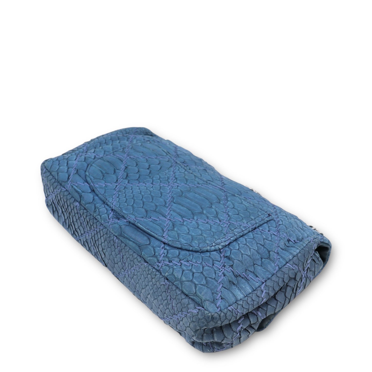 Chanel Ultra Stitch Flap Python blau