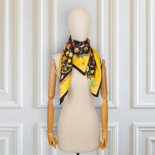 Hermès Carré "Pierres d'Orient et d'Occident" schwarz
