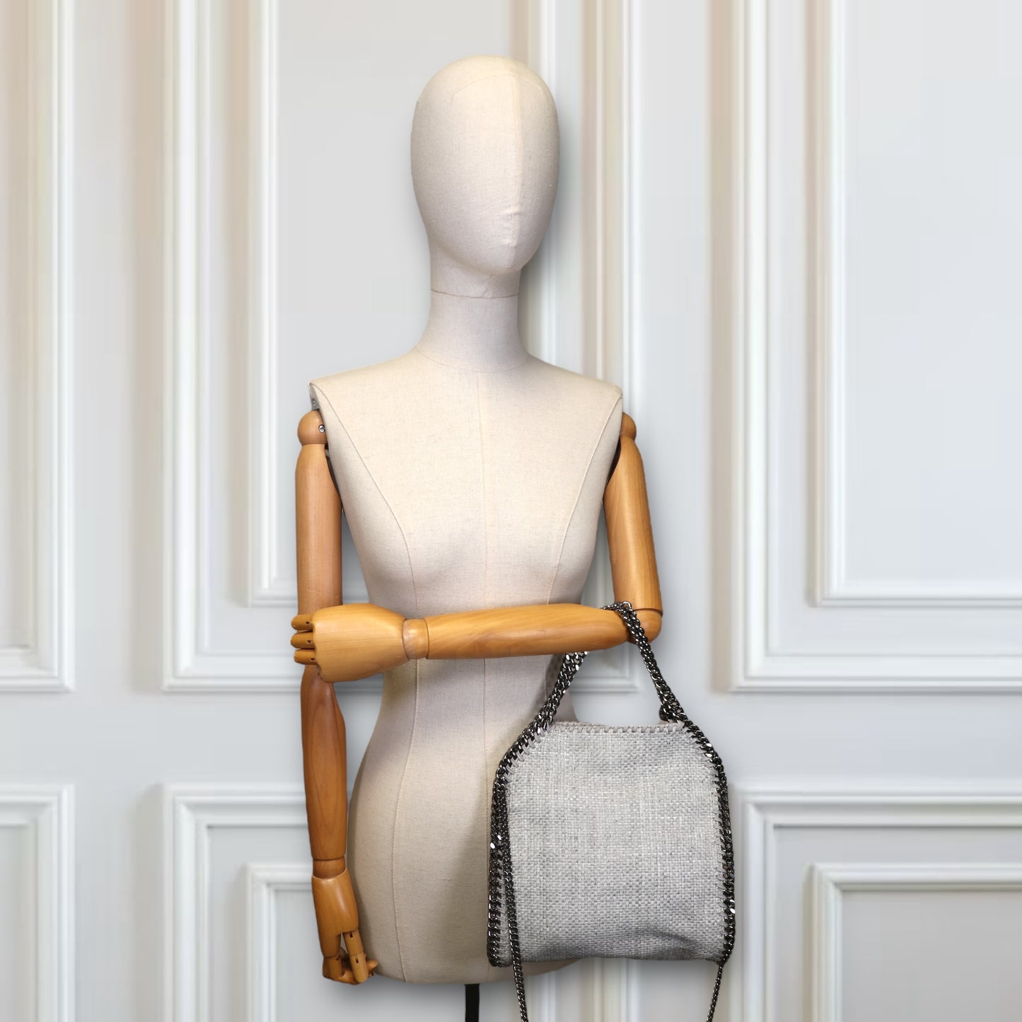 Stella McCartney Falabella Woven Raffia grau