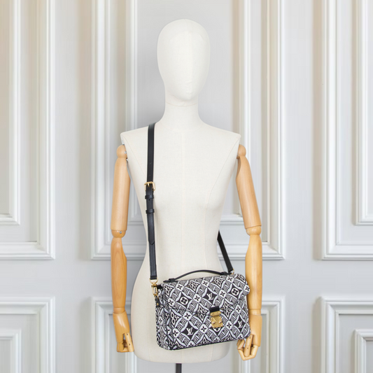 Louis Vuitton Pochette Métis 1854