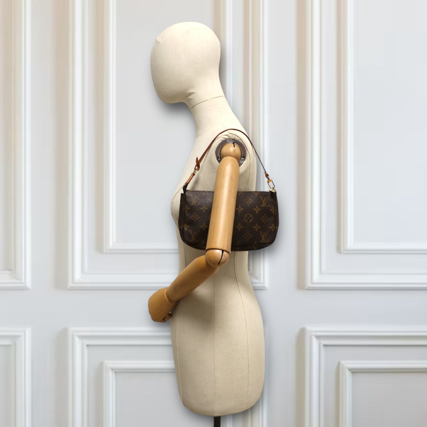 Louis Vuitton Pochette Accessoires Monogram