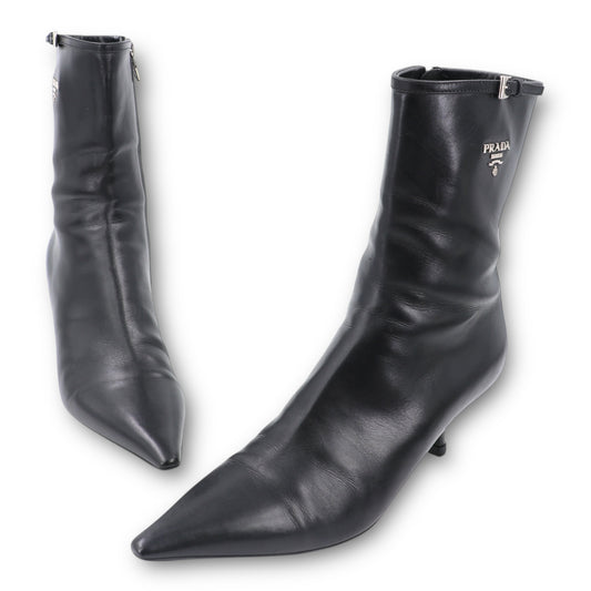 Prada Stiefeletten schwarz Gr. 38
