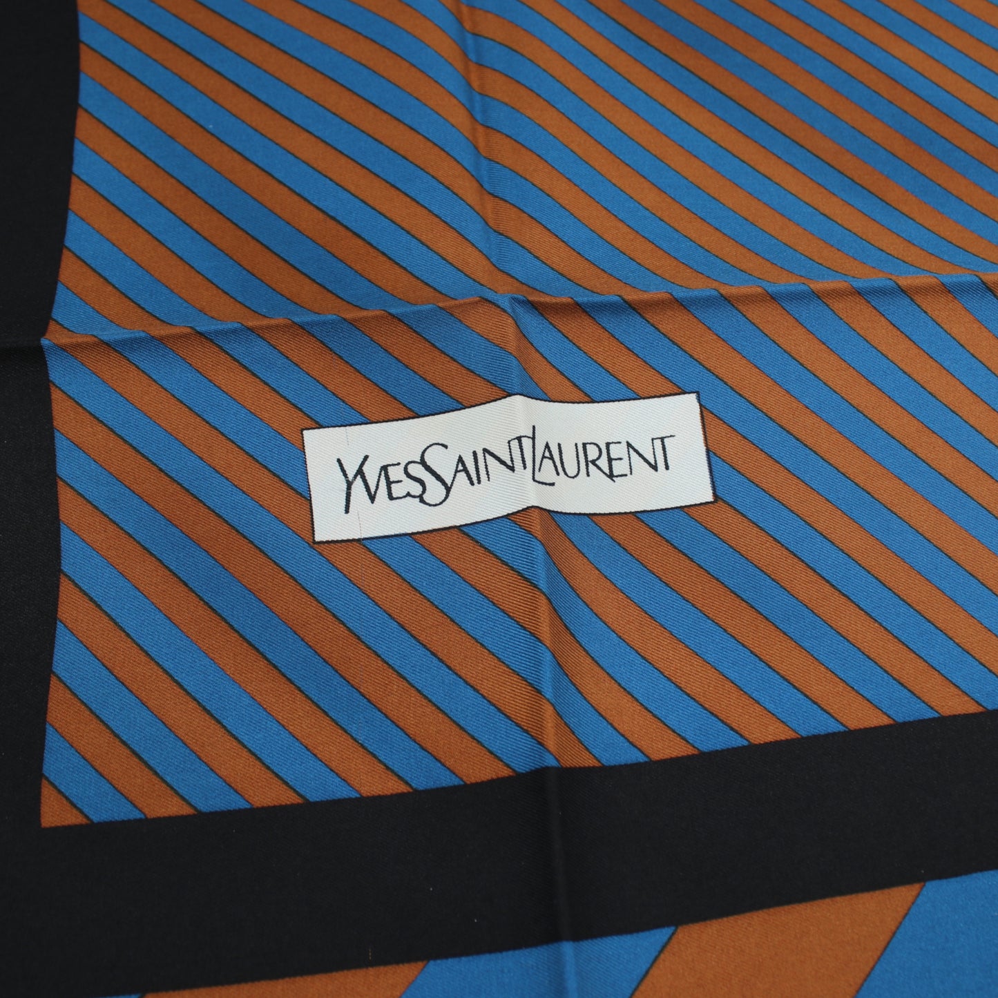 Yves Saint Laurent Seidentuch braun/blau