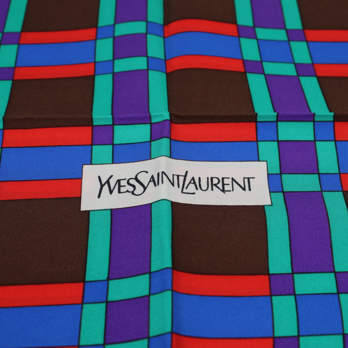 Yves Saint Laurent Seidentuch braun
