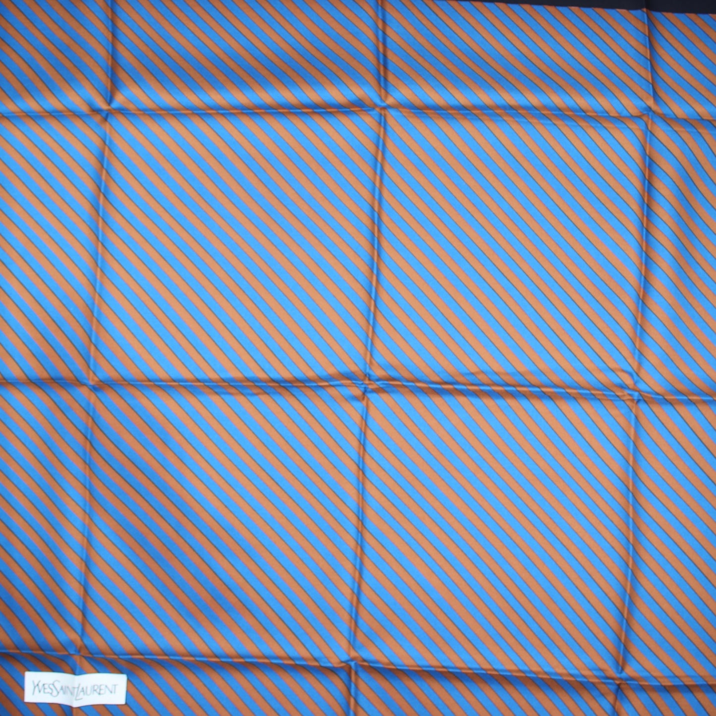 Yves Saint Laurent Seidentuch braun/blau