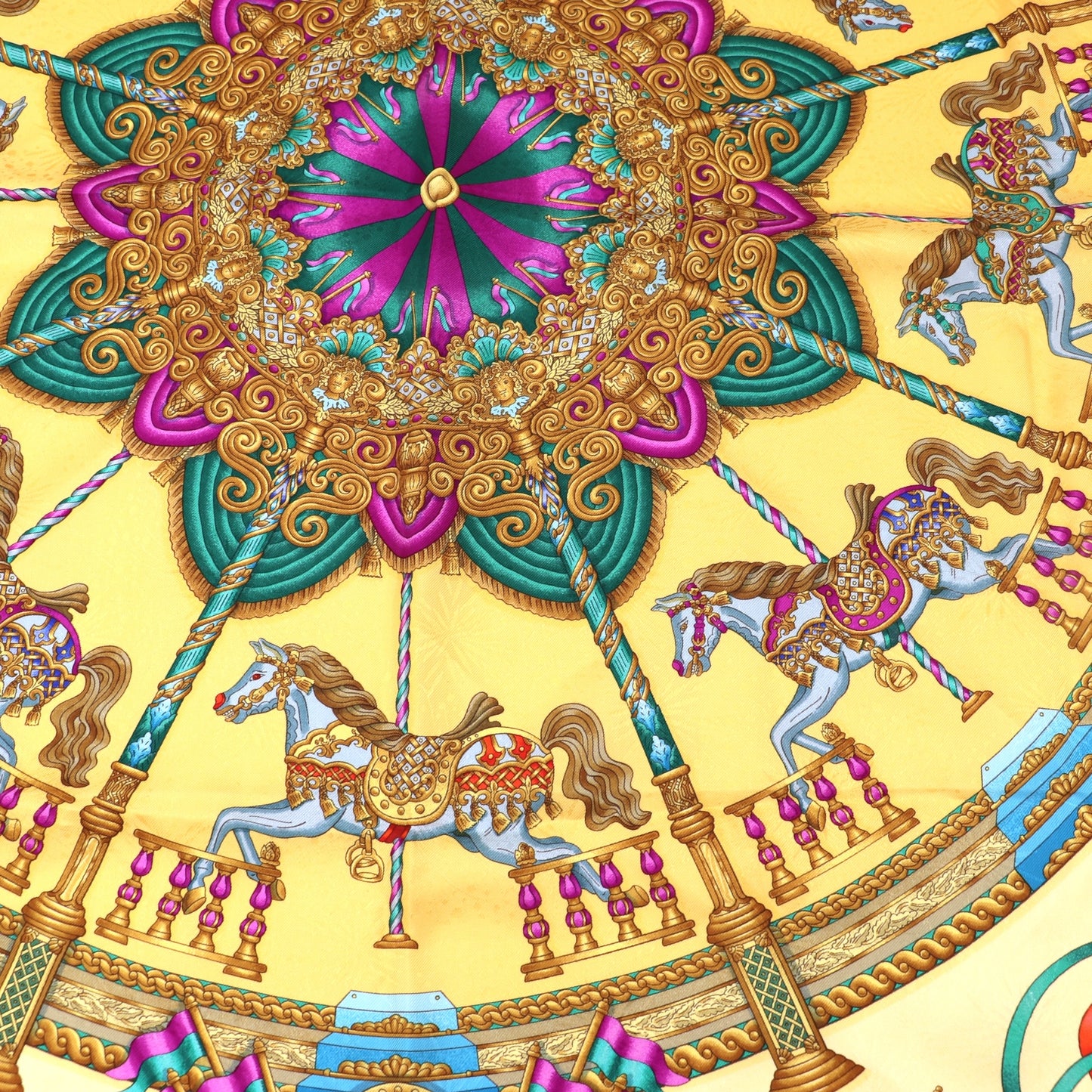 Hermès Carré “Lunapark”