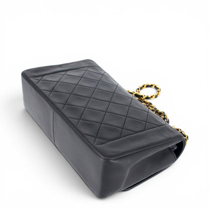 Chanel Diana flap bag schwarz GHW