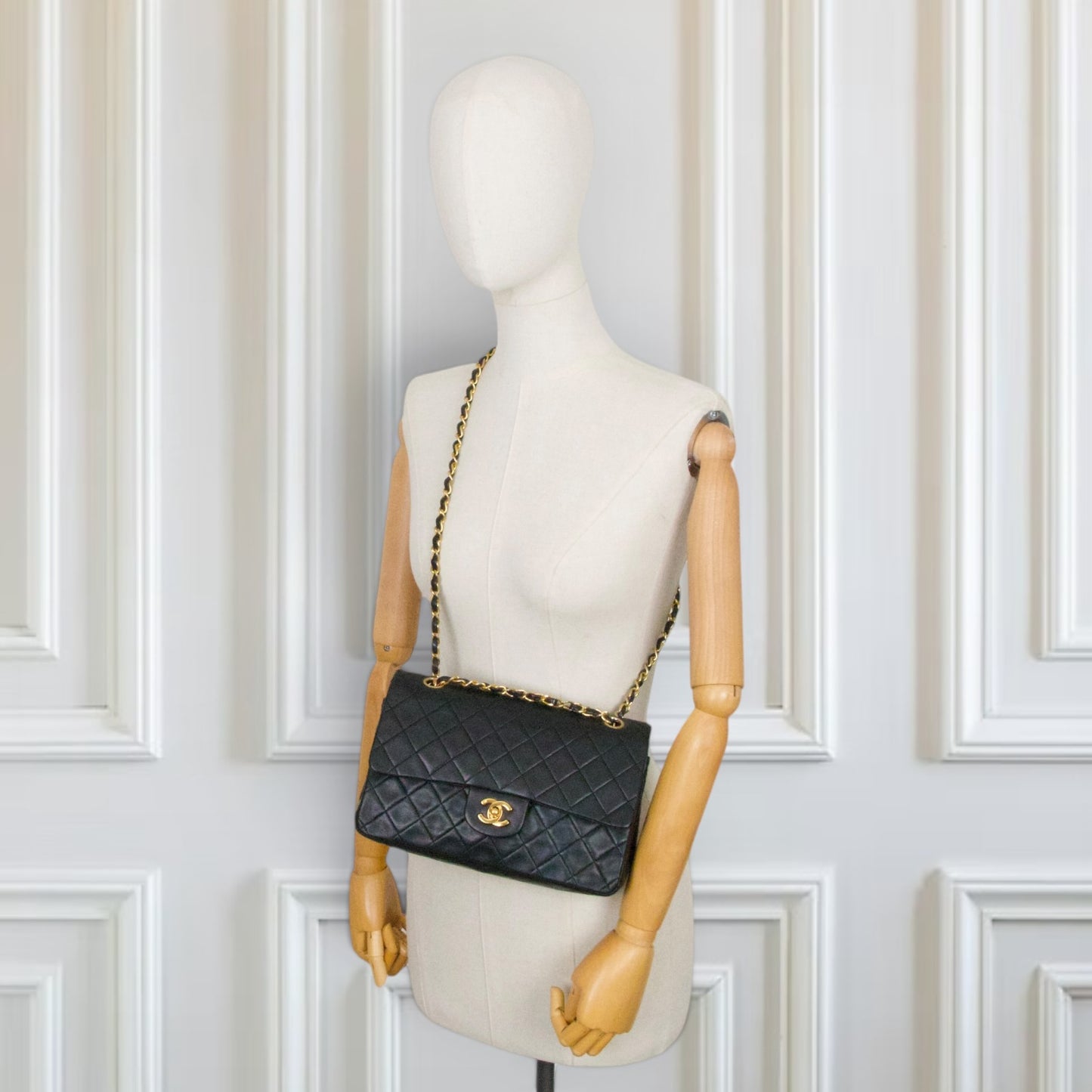 Chanel Timeless Medium schwarz GHW