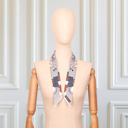 Hermès Twilly "Cavalier en formes" weiss/blau