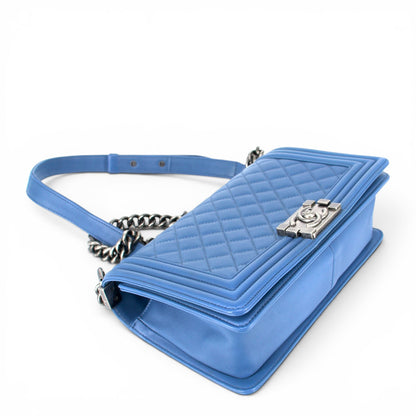 Chanel Medium Boy blau RHW