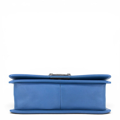 Chanel Medium Boy blau RHW