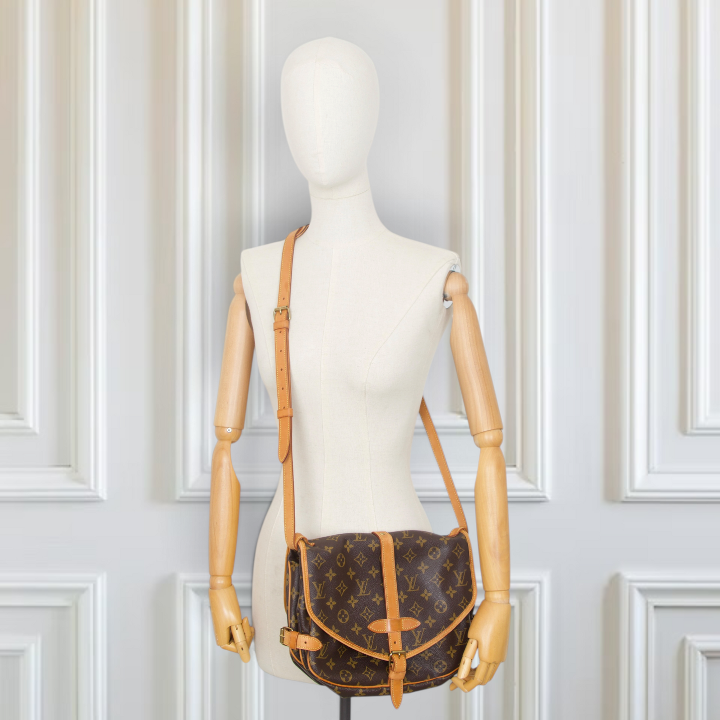 Louis Vuitton Saumur 30 Monogram