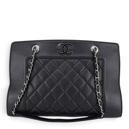 Chanel Large Mademoiselle Shopper matelassé schwarz