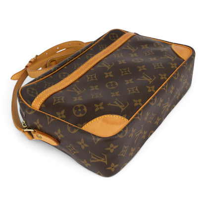 Louis Vuitton Trocadéro 30 Monogram