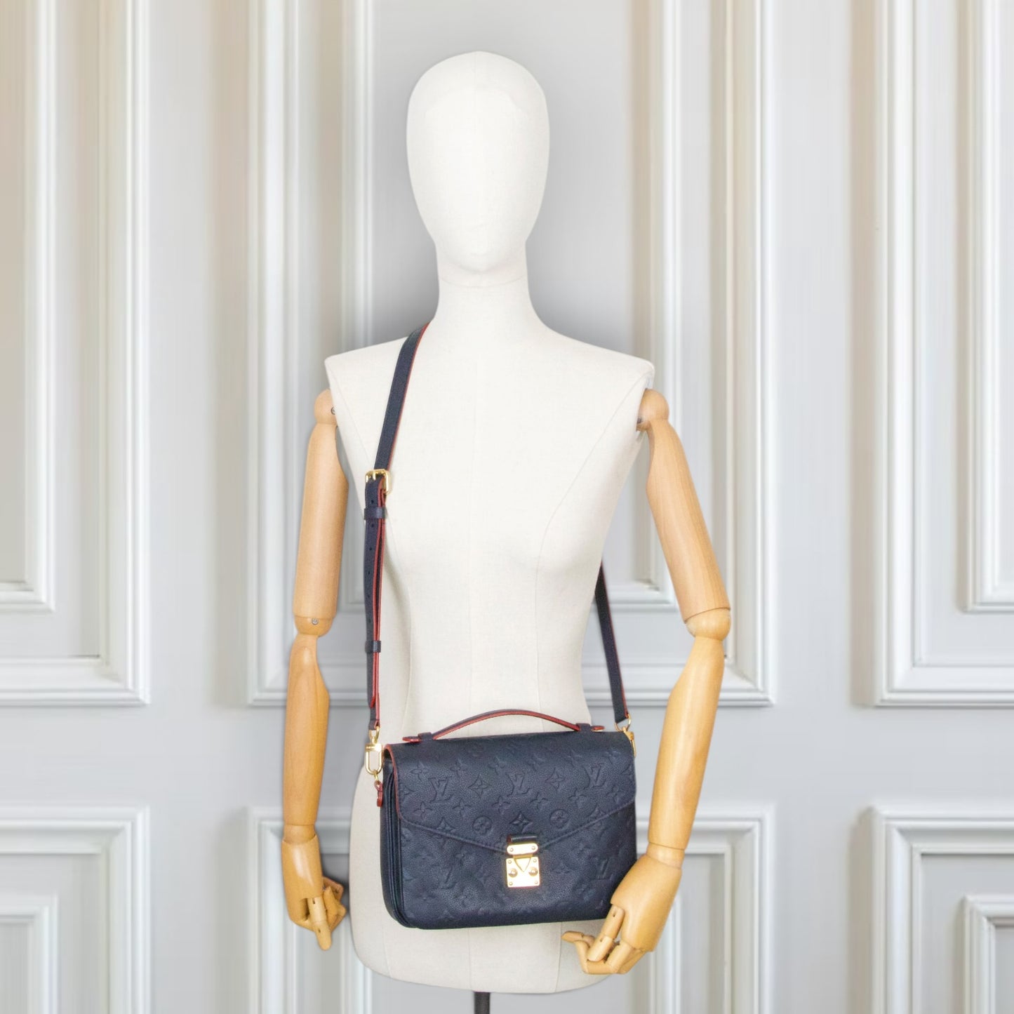 Louis Vuitton Pochette Métis empreinte blau