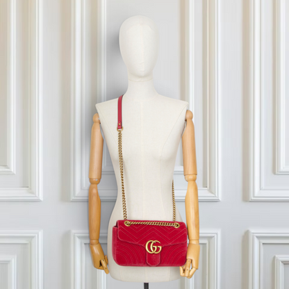 Gucci GG Marmont Samt raspberry