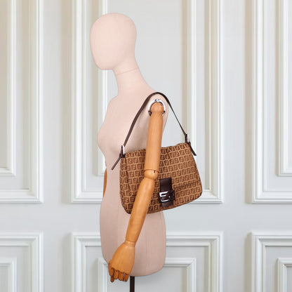 Fendi Mamma baguette Zucchino beige