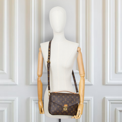Louis Vuitton Pochette Métis Monogram