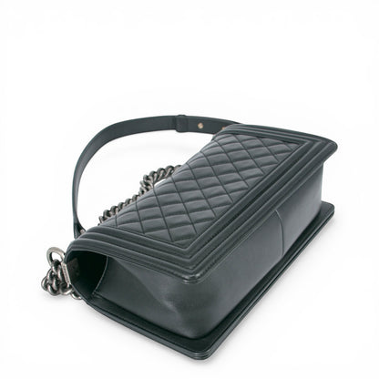 Chanel Boy Medium schwarz metallic