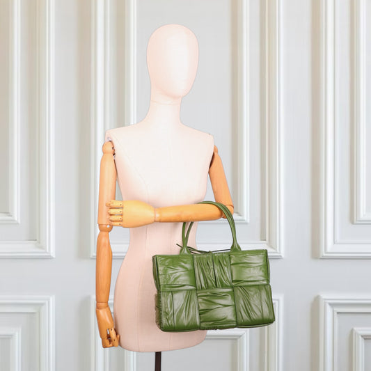 Bottega Veneta Arco small foulard intreccio grün