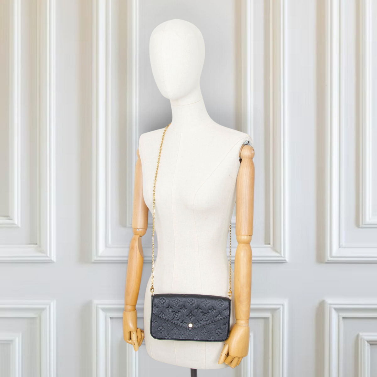 Louis Vuitton Pochette Félicie schwarz