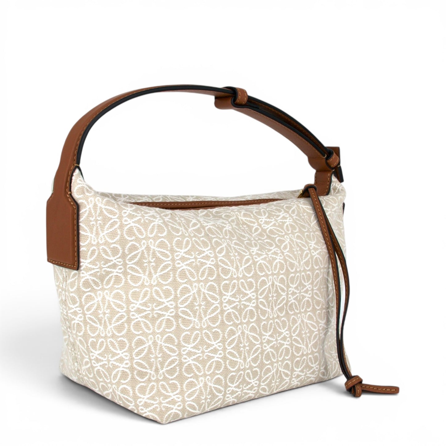 Loewe Cubi Anagram beige