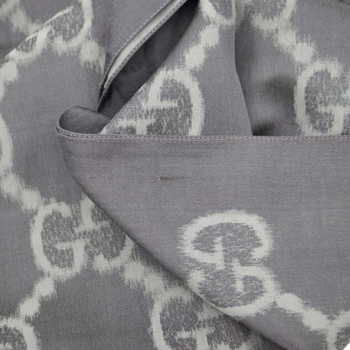 Gucci Wendeschal GG grau