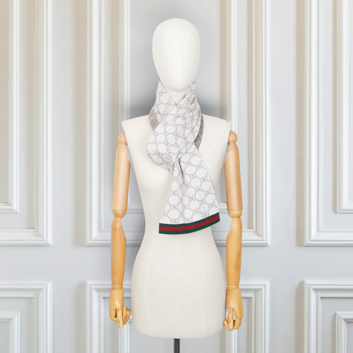 Gucci Wendeschal Wolle GG taupe/crème