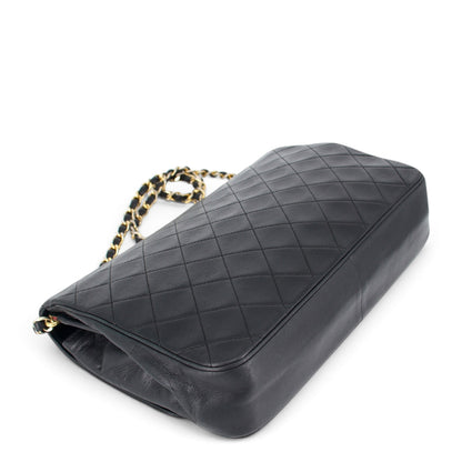 Chanel Matelassé Lammleder schwarz