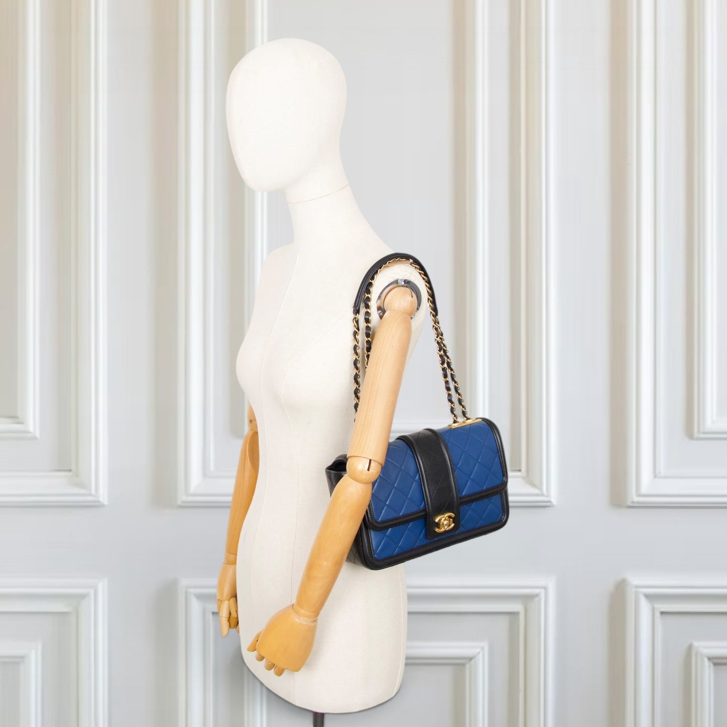 Chanel Tasche schwarz/blau