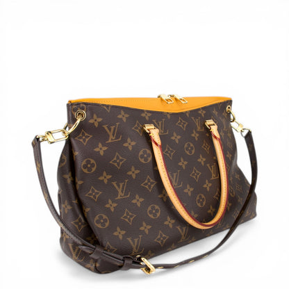 Louis Vuitton Pallas MM Monogram safran