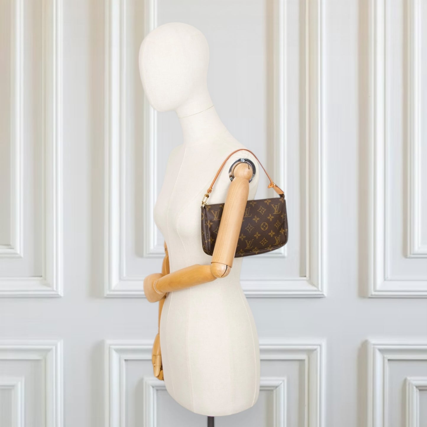 Louis Vuitton Pochette Accessoires Monogram