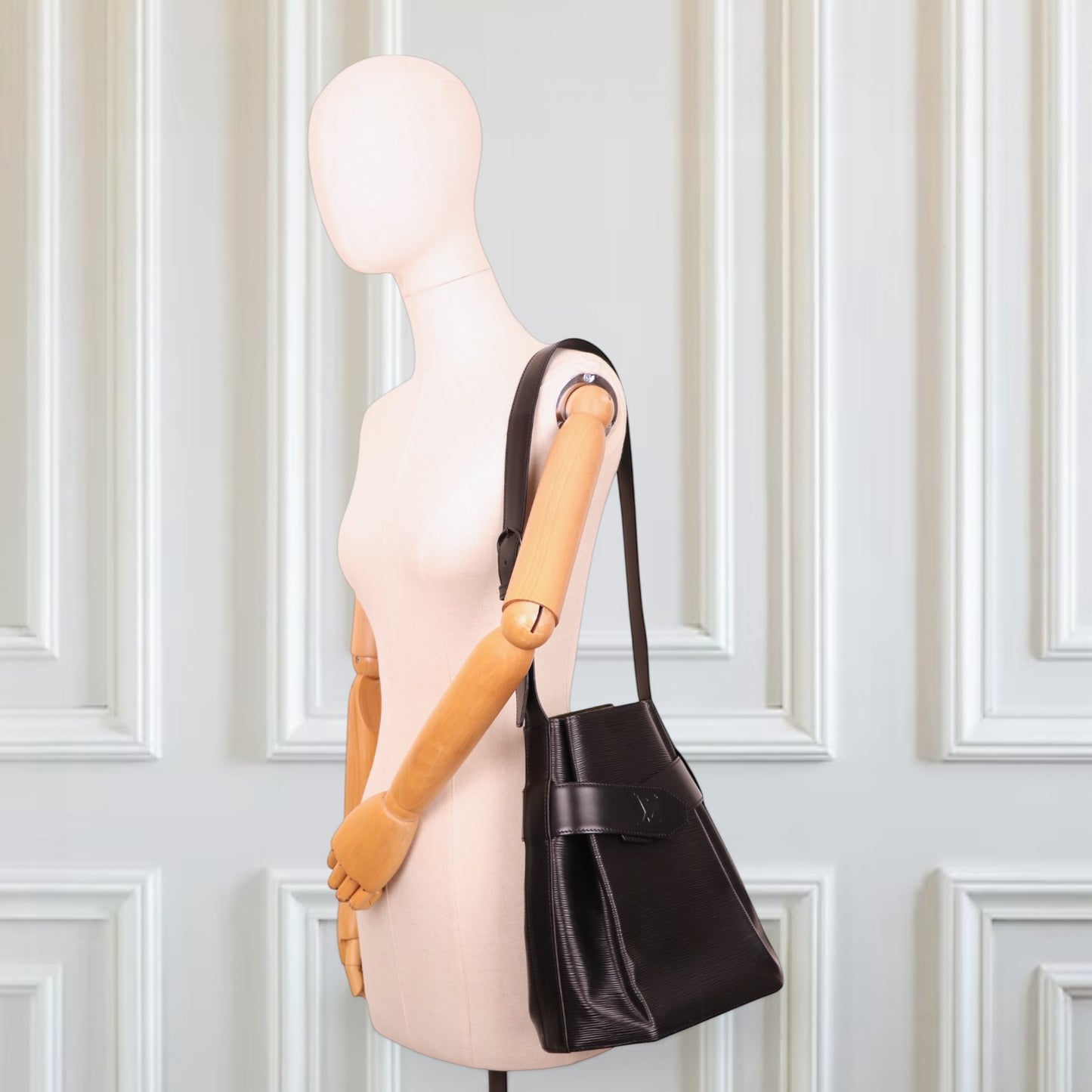 Louis Vuitton Sac d'épaule epi schwarz